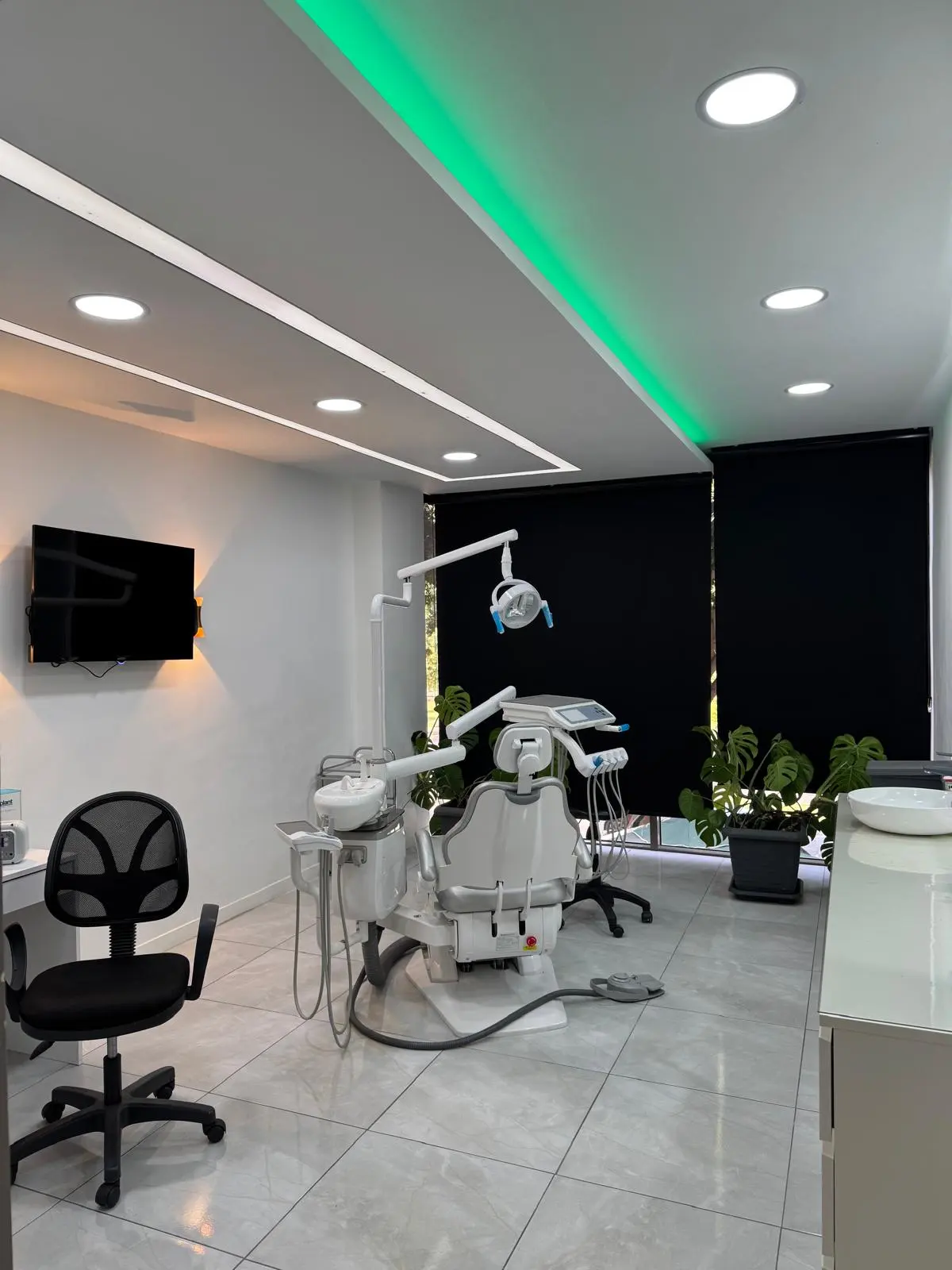 Clinic-provided photograph of Dentaest Dental Clinic