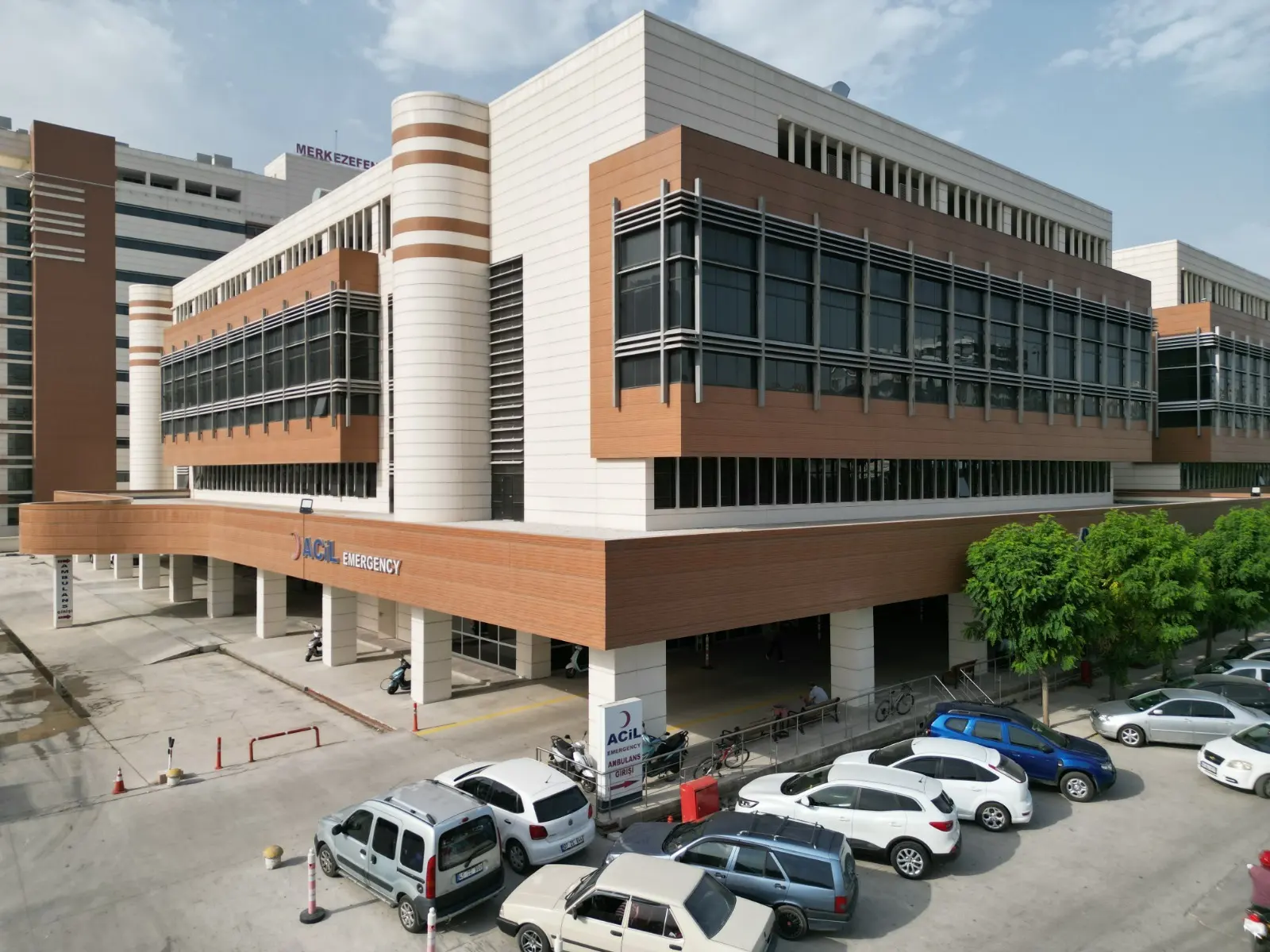 Clinic-provided photograph of Manisa Merkez Efendi State Hospital
