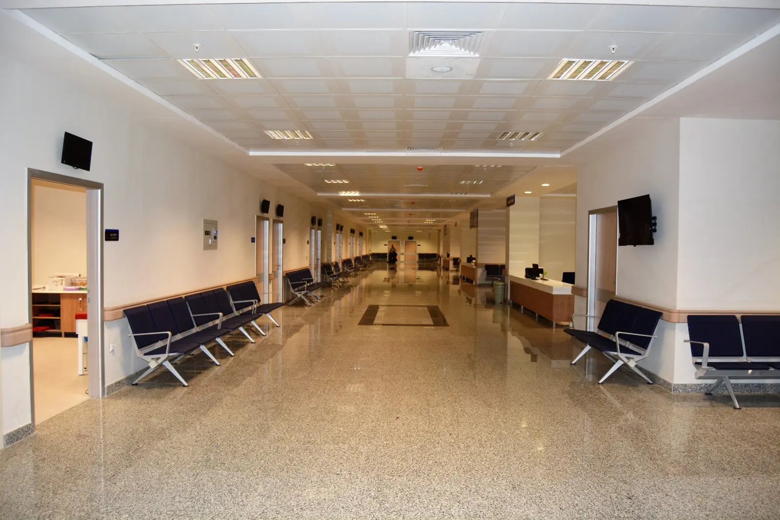 Clinic-provided photograph of Manisa Merkez Efendi State Hospital