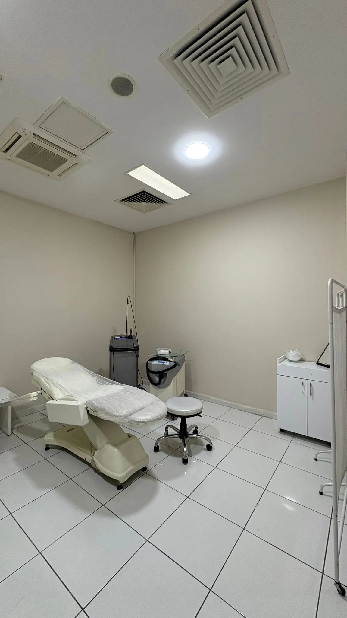 Von der Klinik bereitgestelltes Foto von Özlem Ateş Klinik