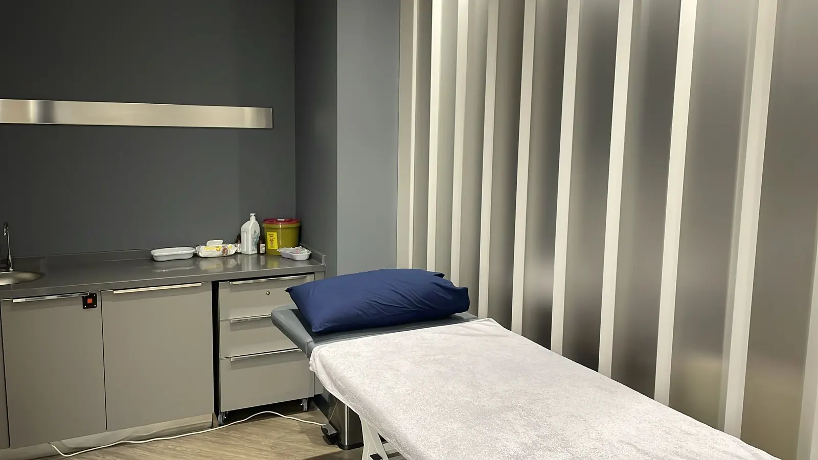 Clinic-provided photograph of Prof. Dr Onat Üzümcügil