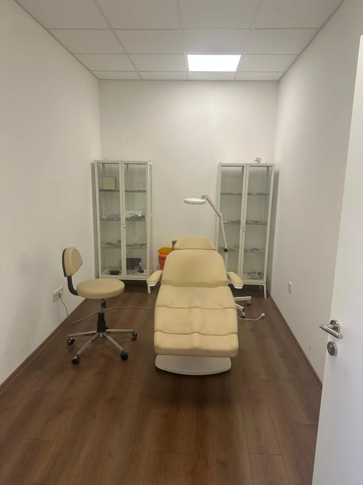 Clinic-provided photograph of Dr Elvan Yalçın