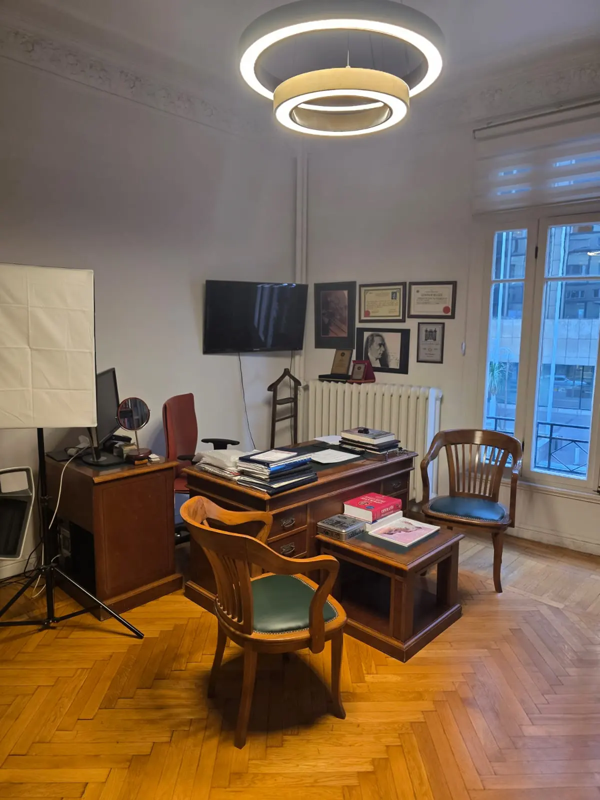 Clinic-provided photograph of Dr Osman Erhan Eryılmaz