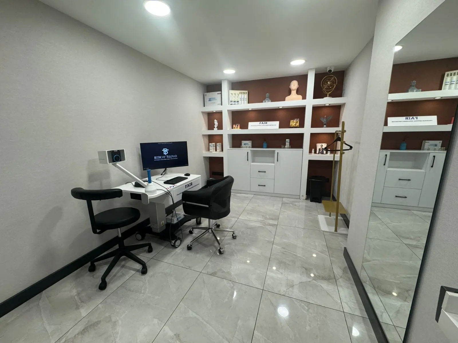 Clinic-provided photograph of Berkay Tulpar Clinic
