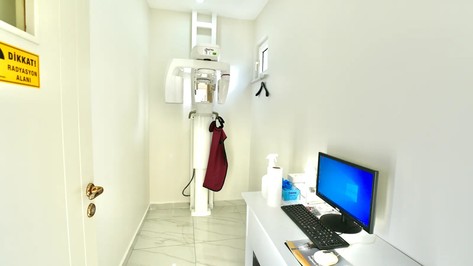Clinic-provided photograph of Emel Dental Clinic