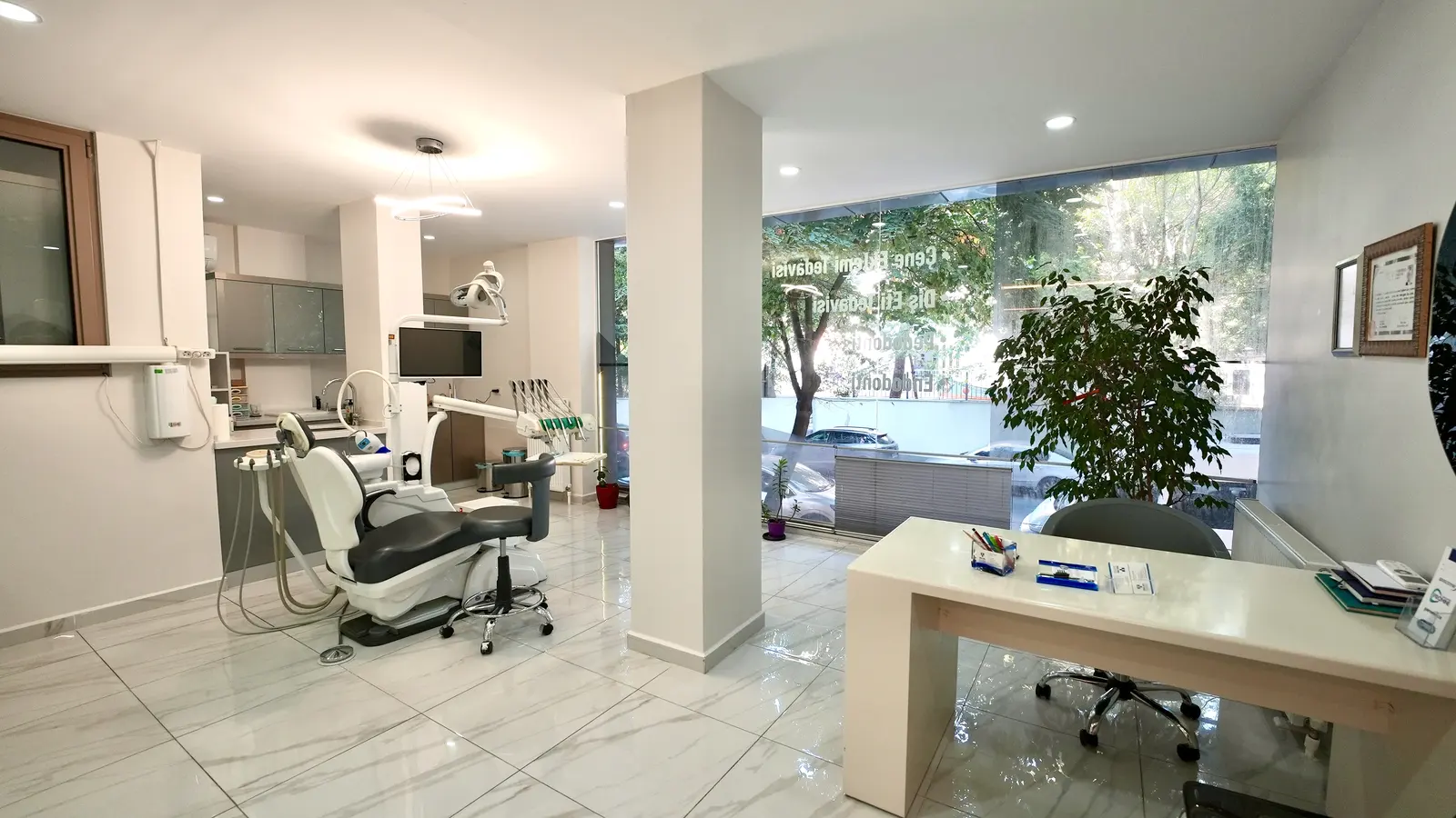 Clinic-provided photograph of Emel Dental Clinic