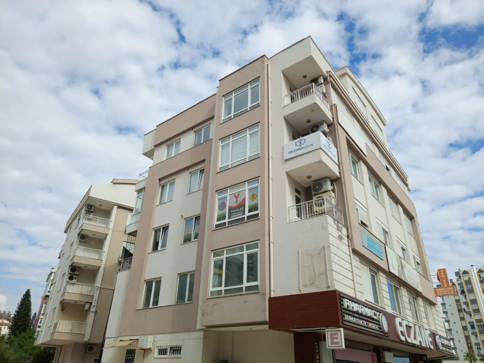 Von der Klinik bereitgestelltes Foto von Dr. Cihan Çevik