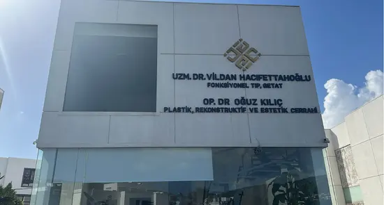 Clinic-provided photograph of Dr Oğuz Kılıç
