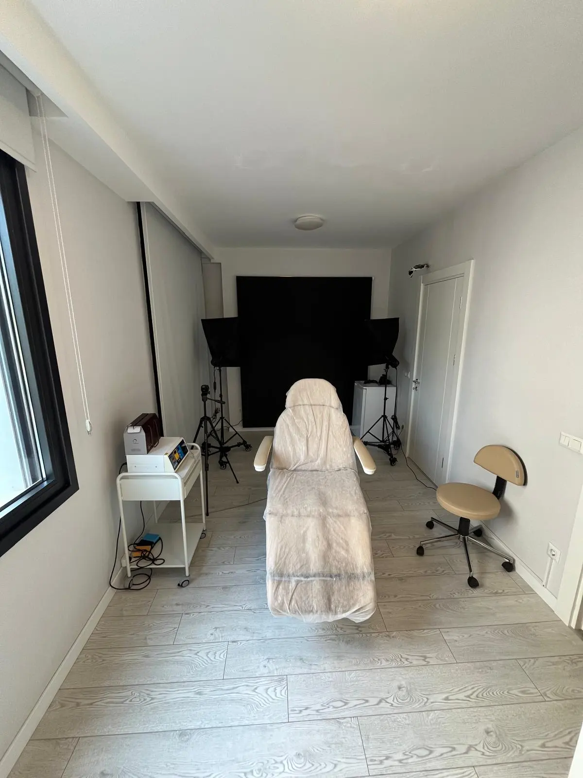 Clinic-provided photograph of Dr Gülçin Nujen Ayçiçek Çardak