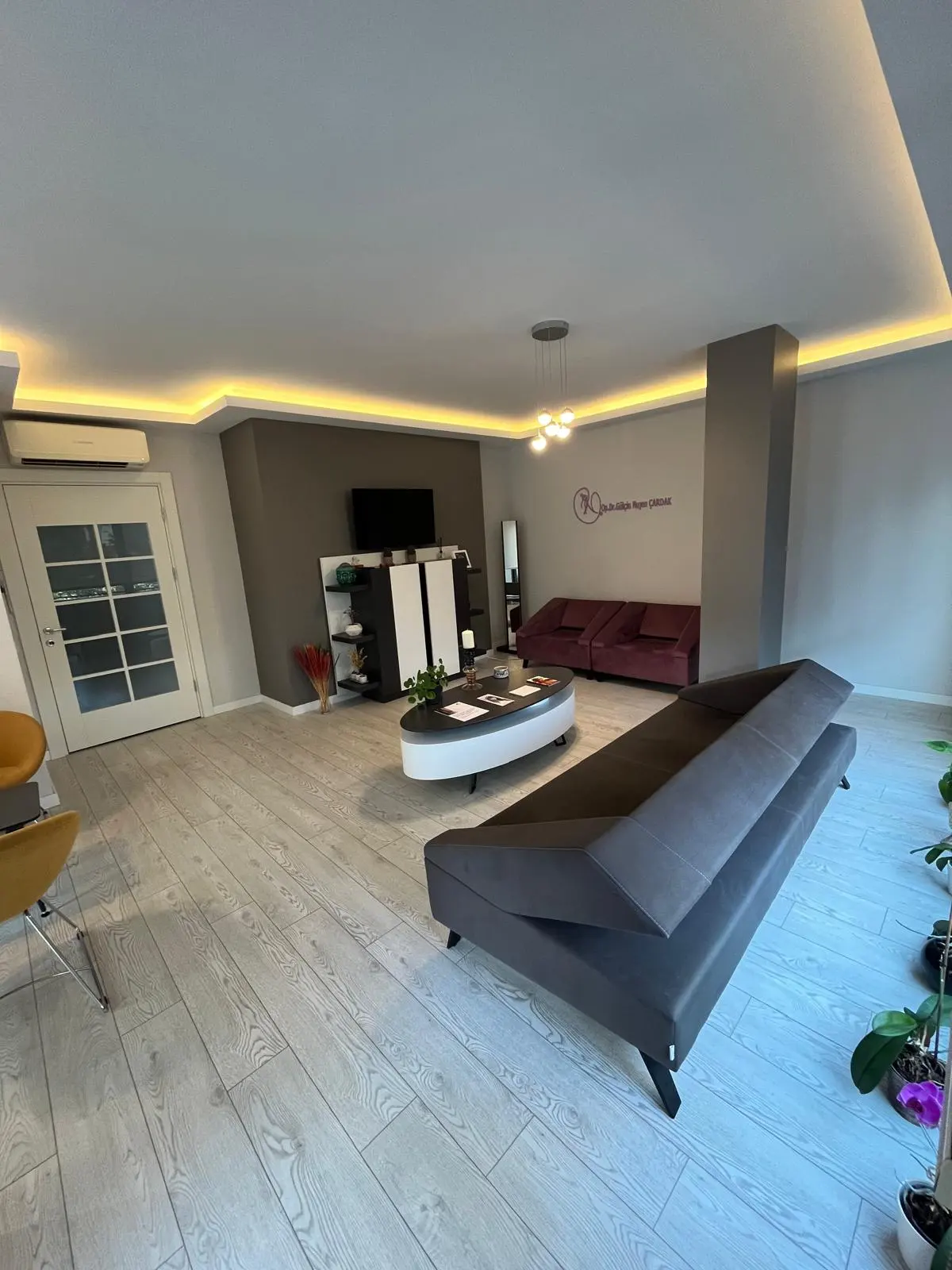 Clinic-provided photograph of Dr Gülçin Nujen Ayçiçek Çardak