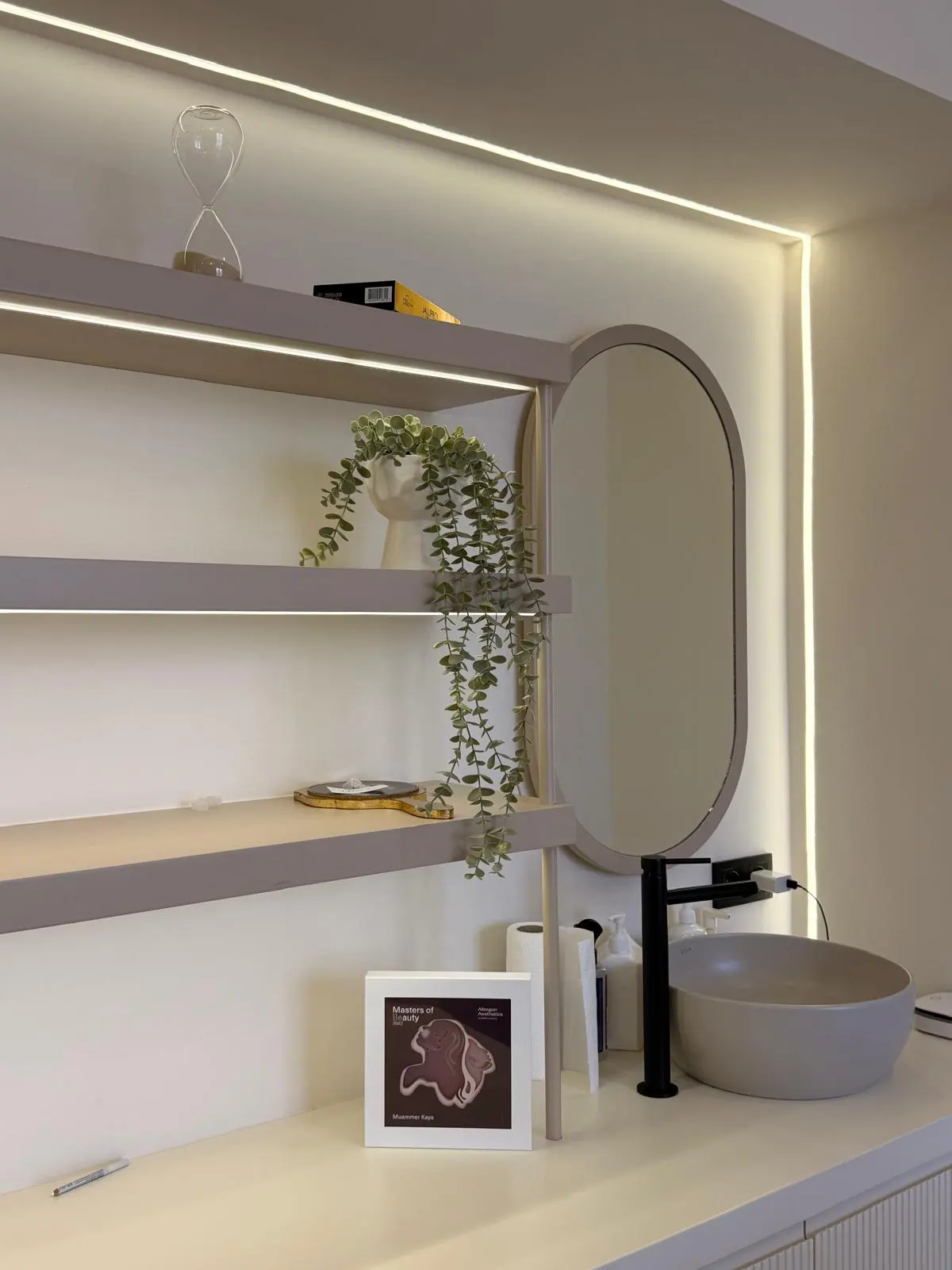 Clinic-provided photograph of Dr Muammer Kaya