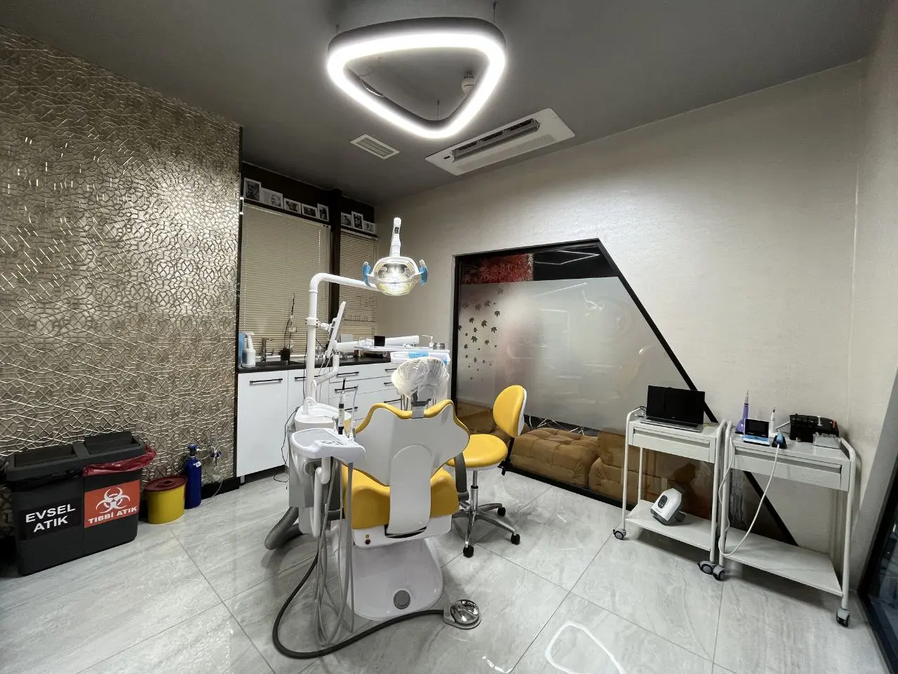 Clinic-provided photograph of Hildent Dental Clinic