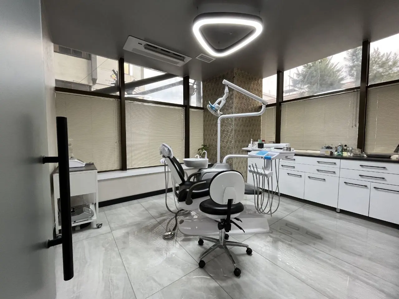 Clinic-provided photograph of Hildent Dental Clinic