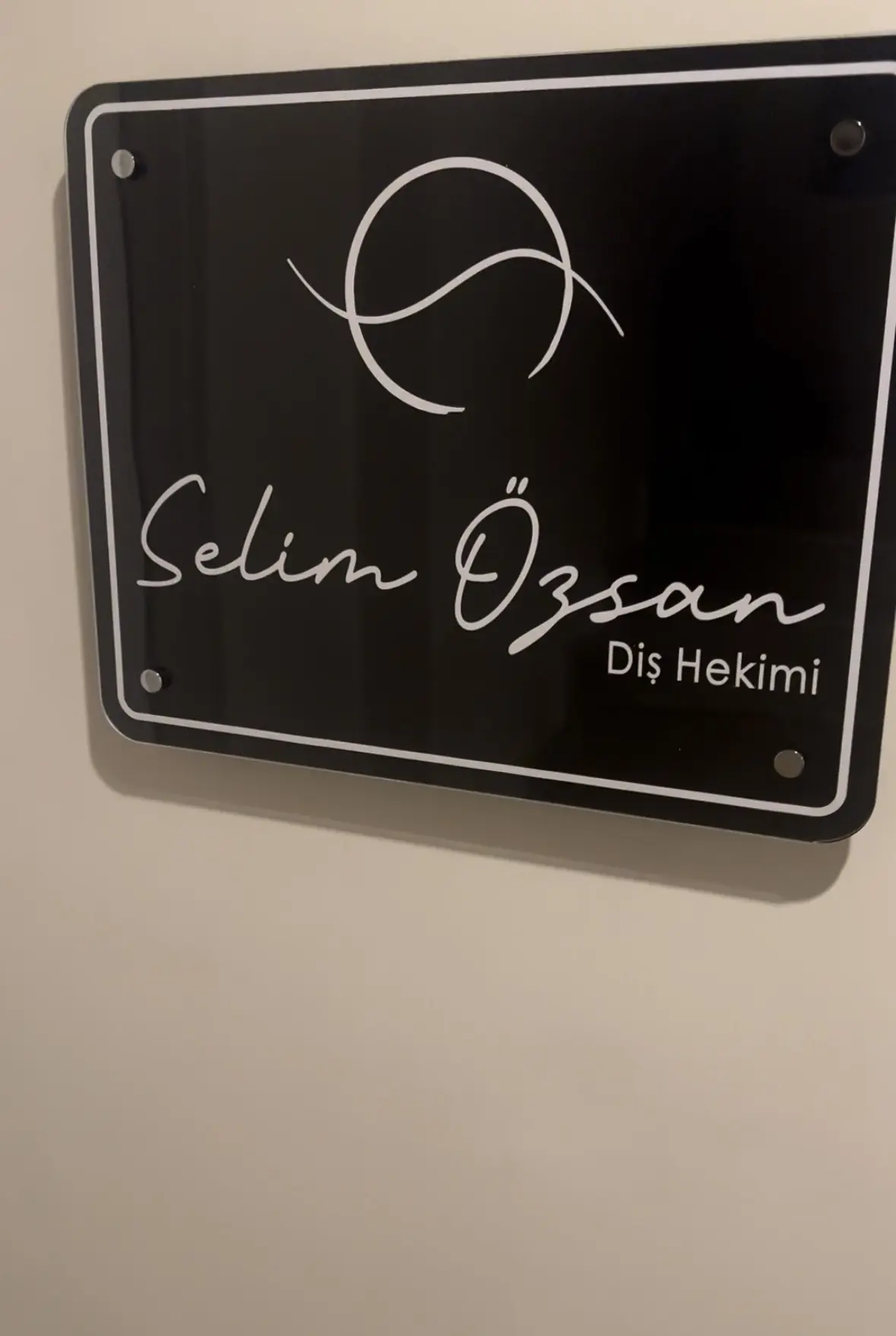 Clinic-provided photograph of Dr Abdullah Selim Özsan