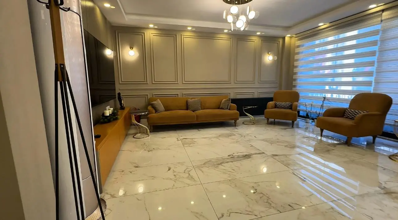 Clinic-provided photograph of Dr Yavuz Arıcı