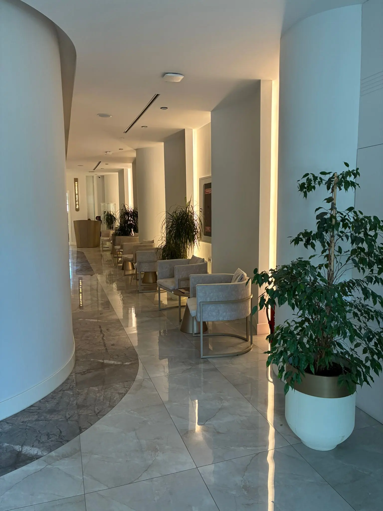 Von der Klinik bereitgestelltes Foto von Dr. Vedat Menderes