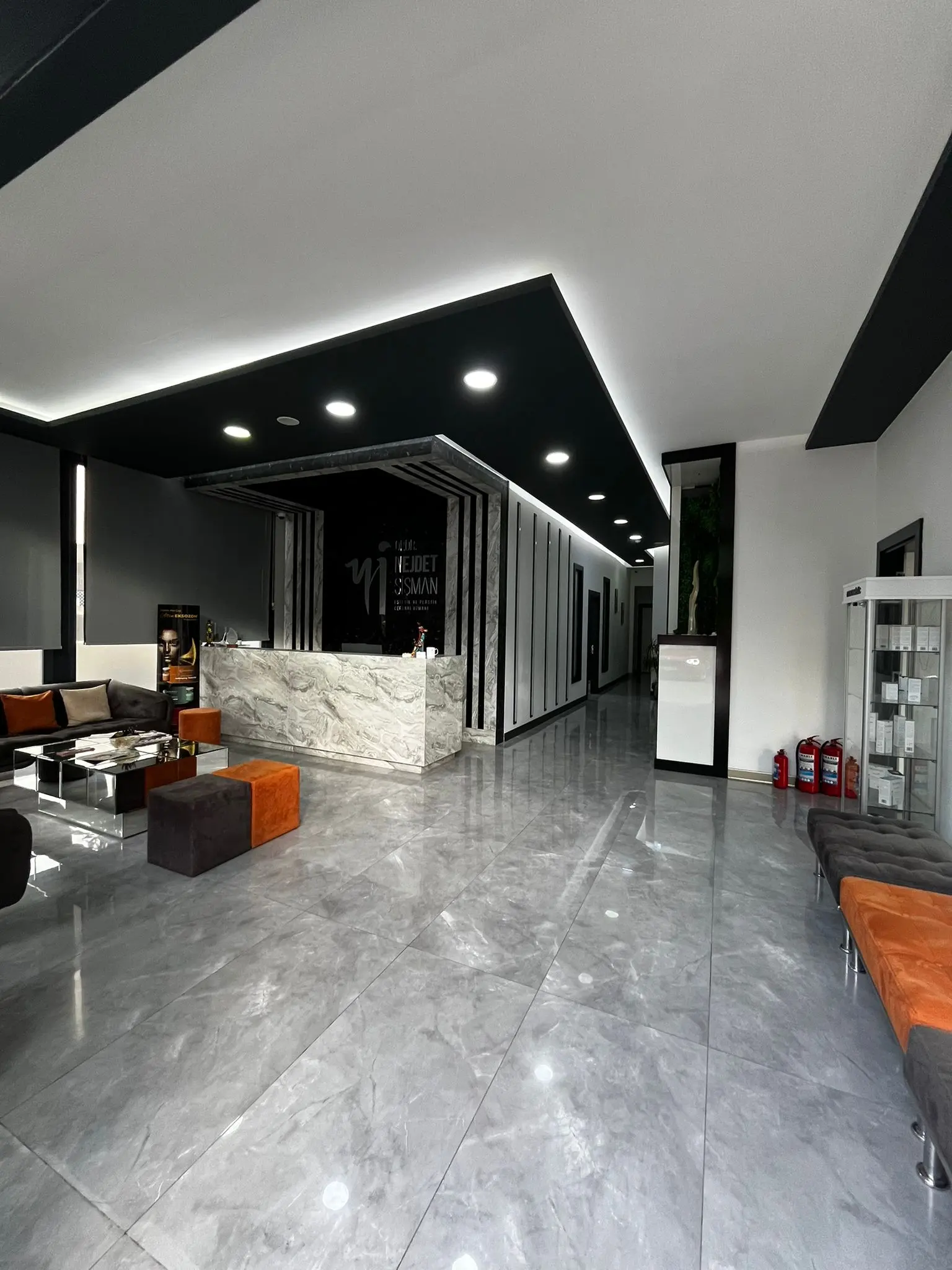 Clinic-provided photograph of Dr Nejdet Şişman