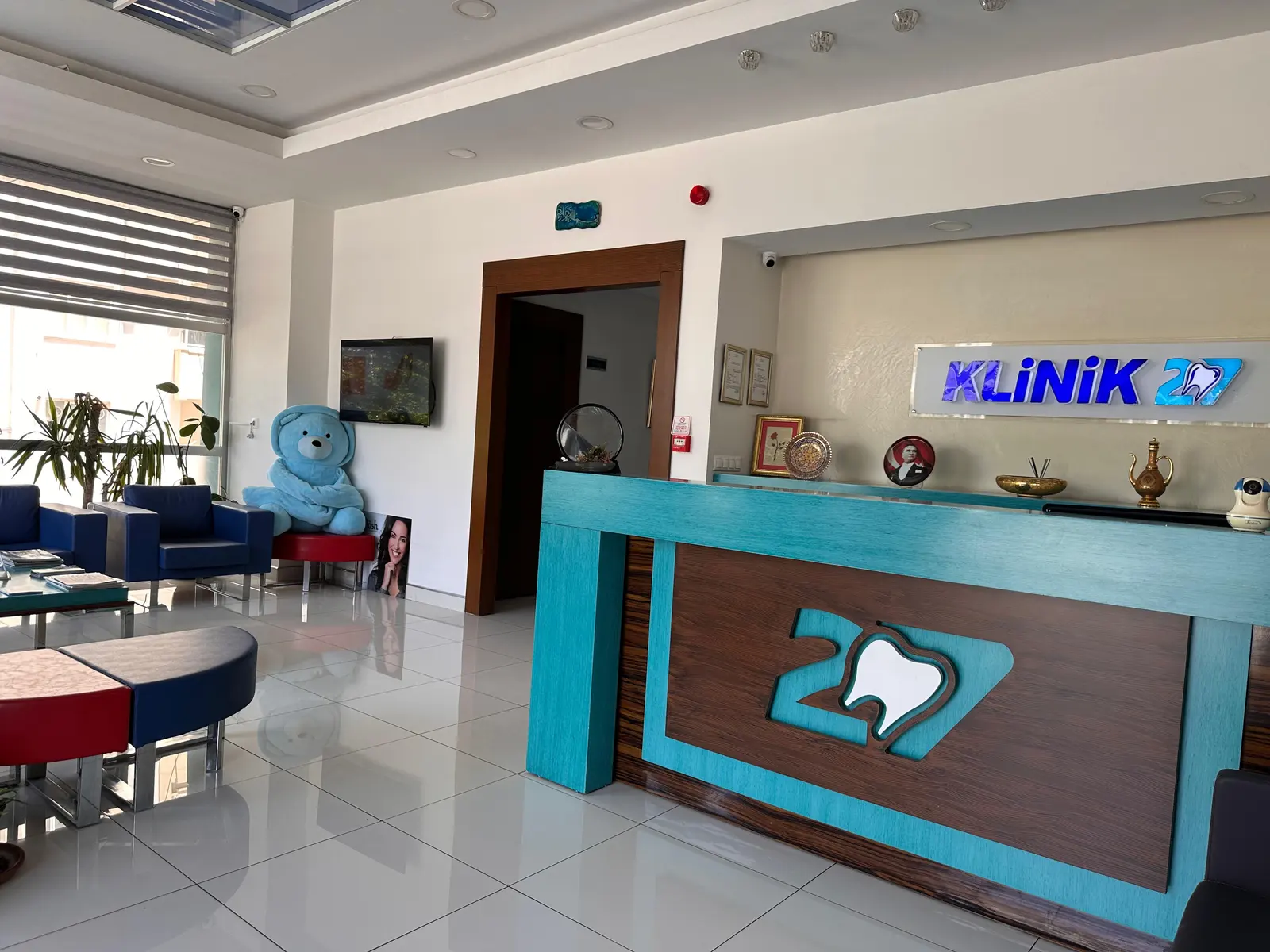 Clinic-provided photograph of 27 Dental Clinic