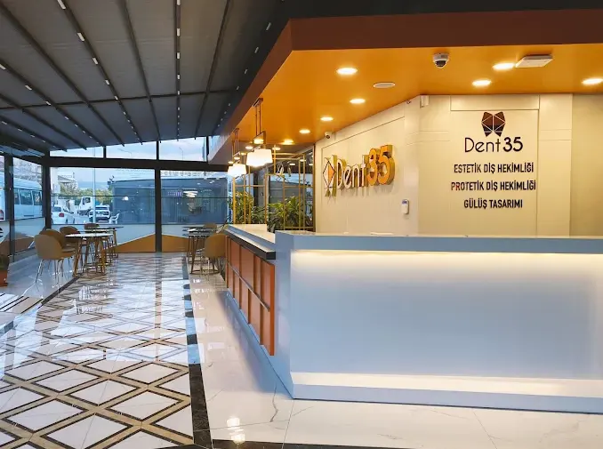 Von der Klinik bereitgestelltes Foto von Dent 35 Bornova 2