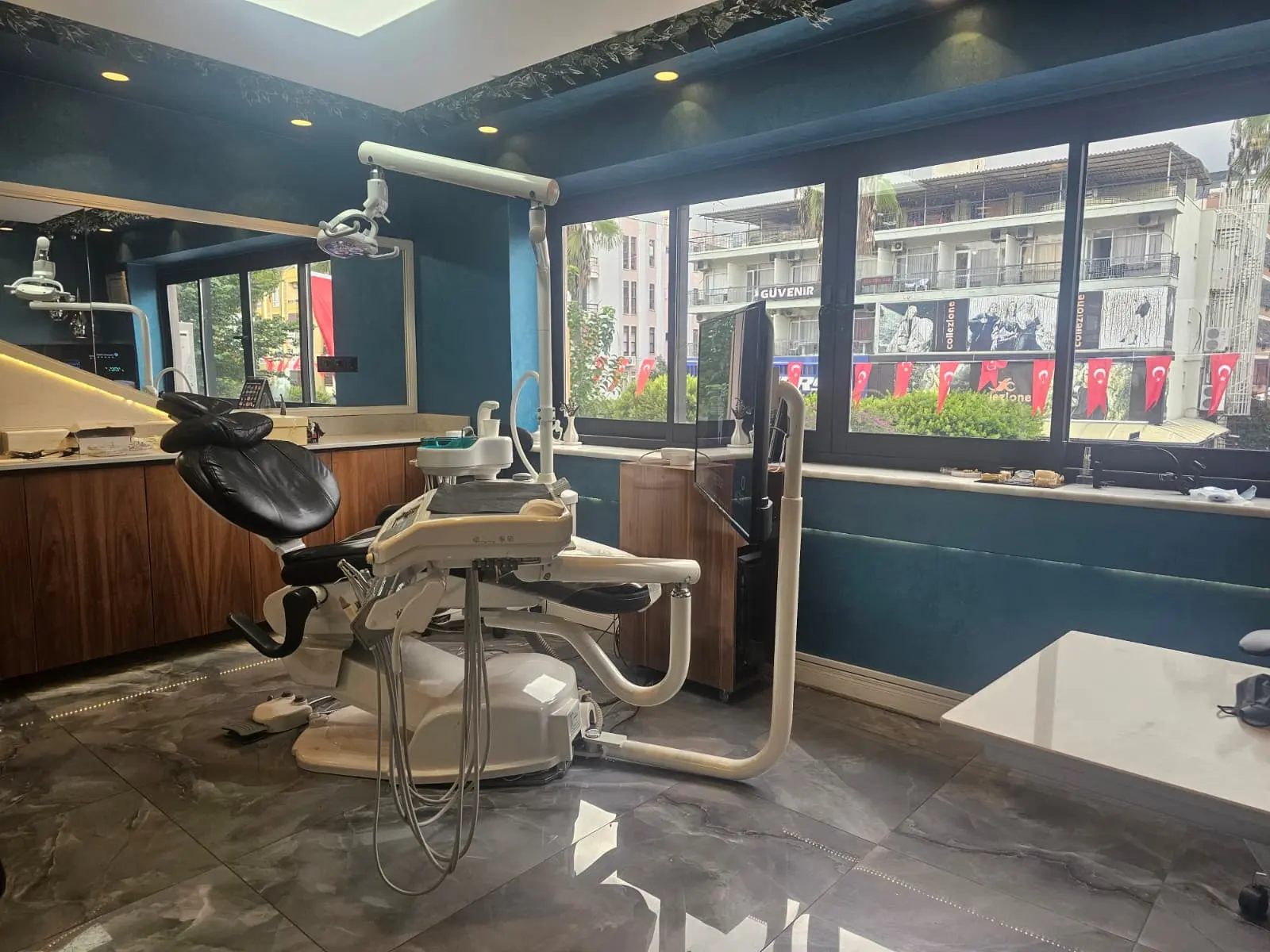 Von der Klinik bereitgestelltes Foto von İşman Dental