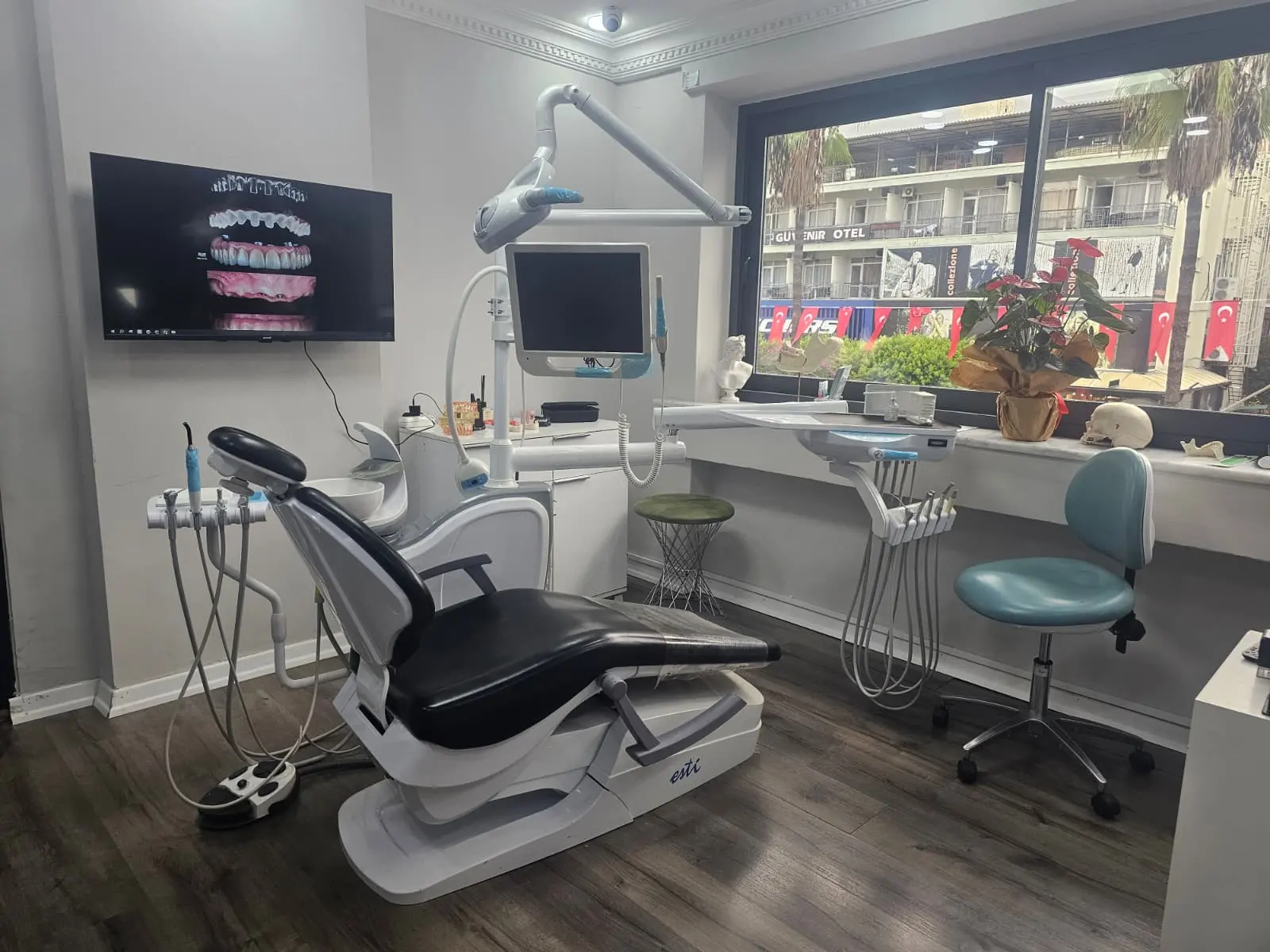 Von der Klinik bereitgestelltes Foto von İşman Dental