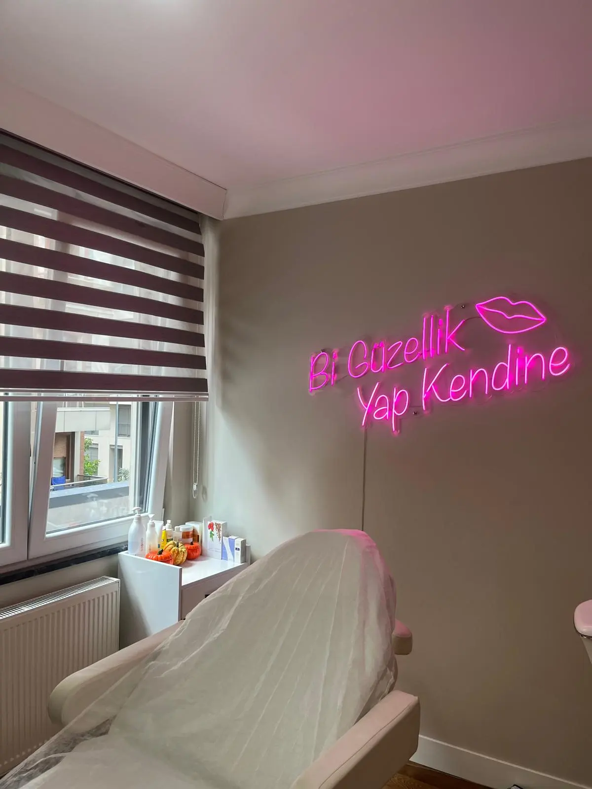 Clinic-provided photograph of Dr Nagihan Gözde Kısa (Ateş)