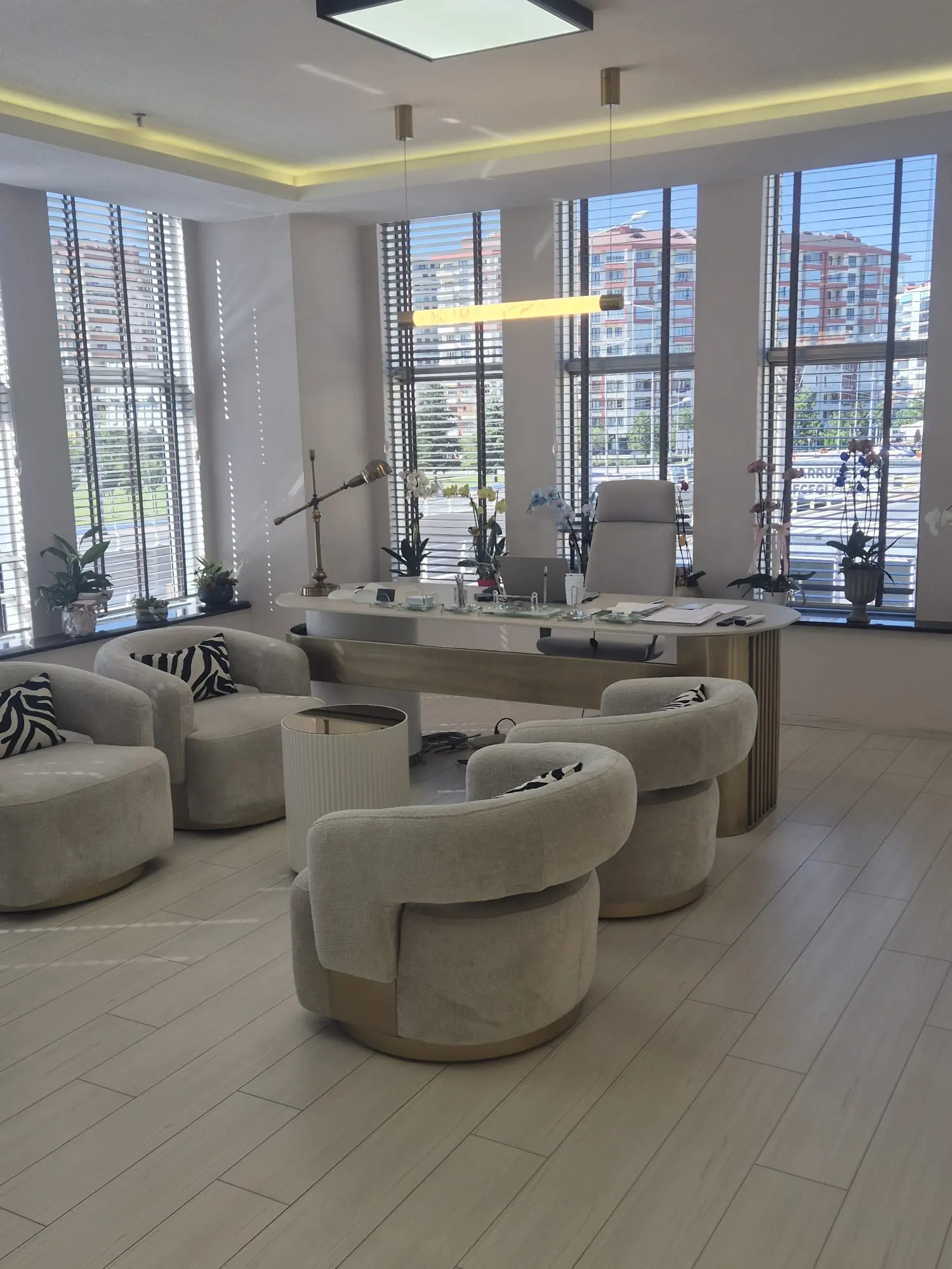 Clinic-provided photograph of Assoc. Prof. Dr Tuğba Gün Koplay