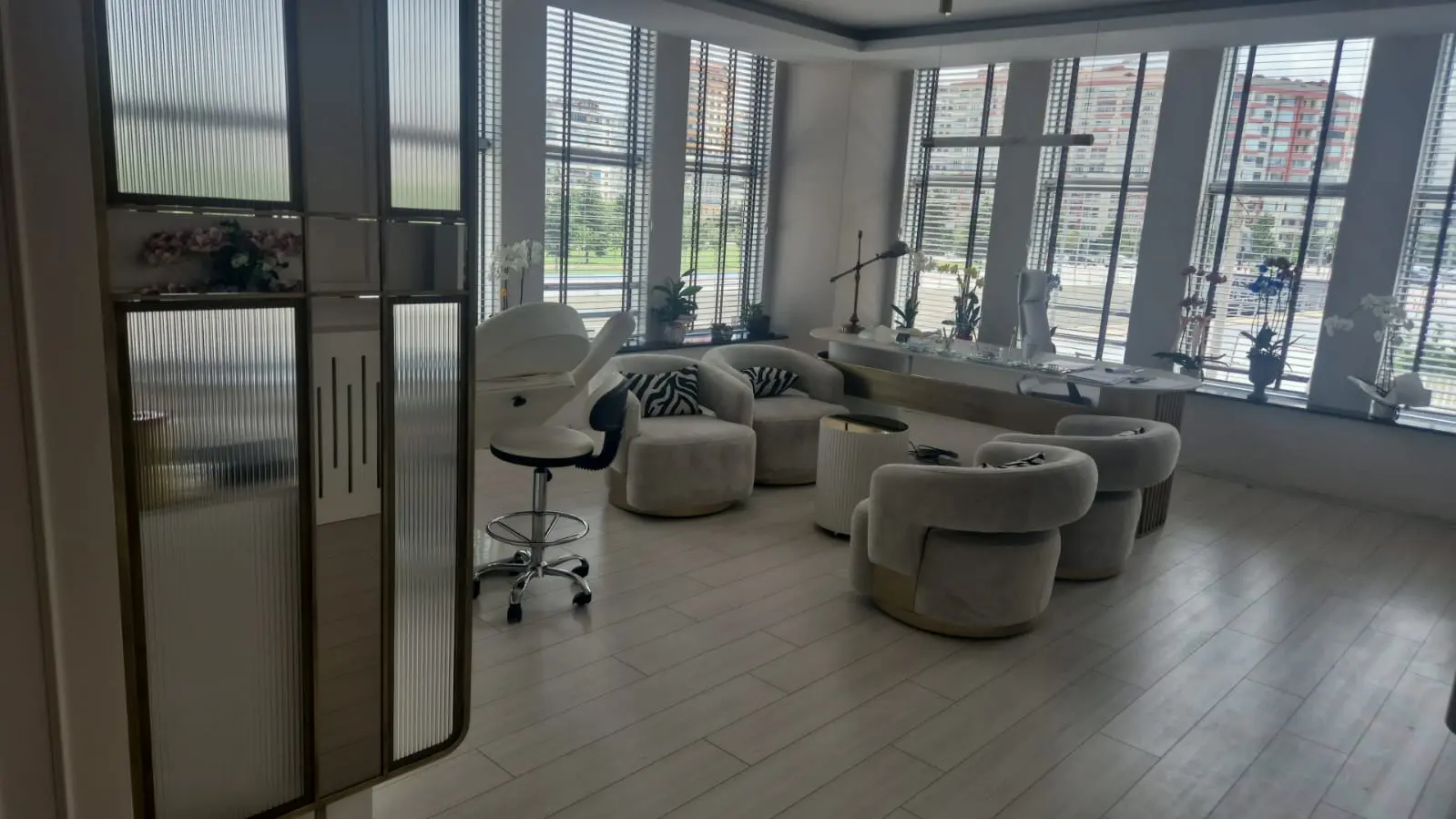 Clinic-provided photograph of Assoc. Prof. Dr Tuğba Gün Koplay
