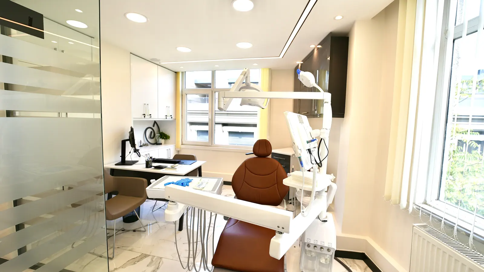 Von der Klinik bereitgestelltes Foto von Dr. Emre Can Mındık