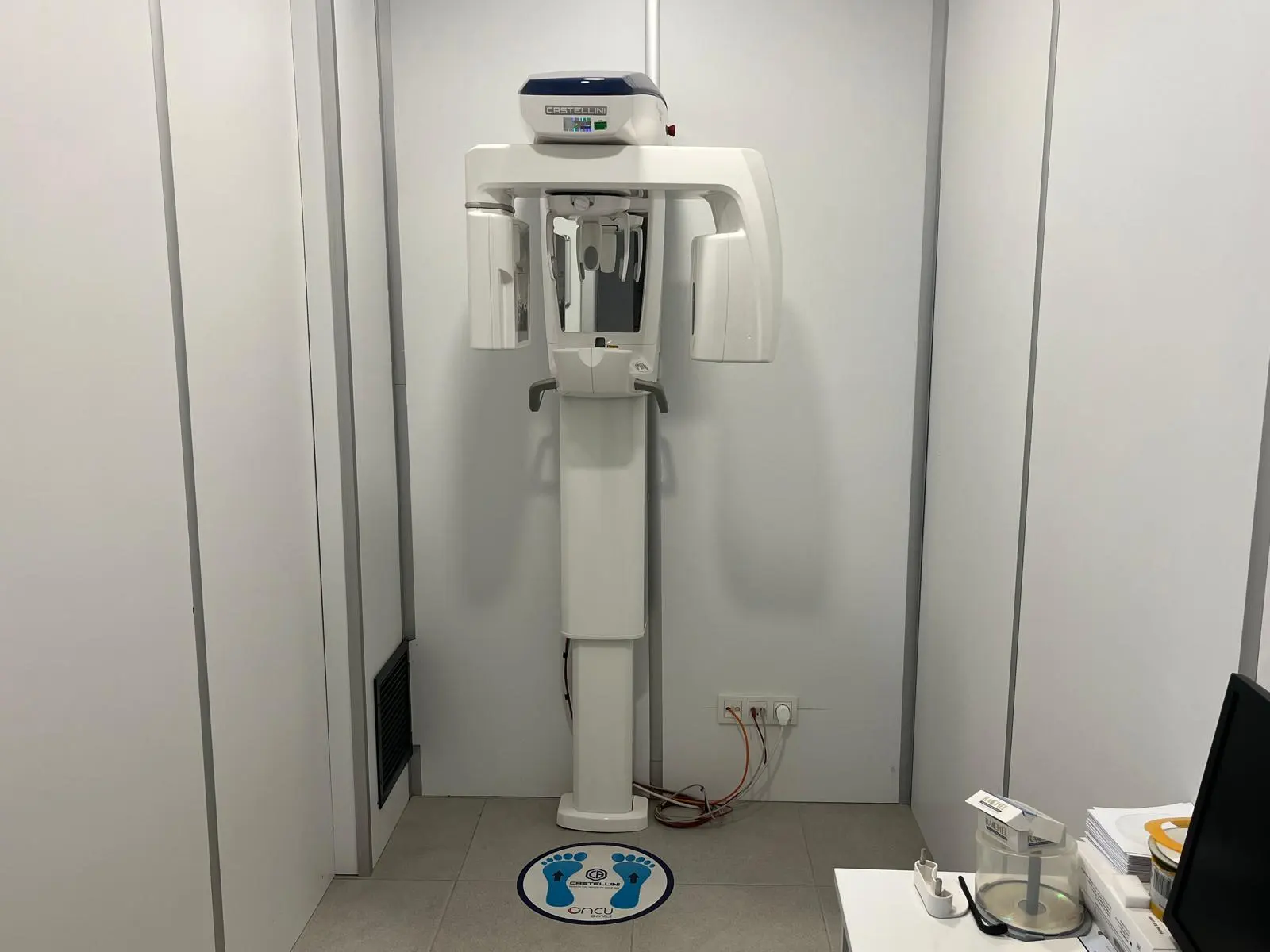 Clinic-provided photograph of Yenitepe Dental Clinic