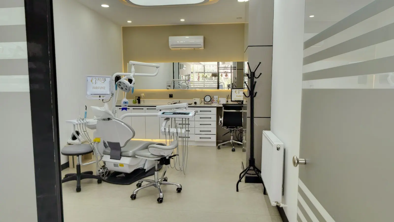 Clinic-provided photograph of Fara Dental Clinic