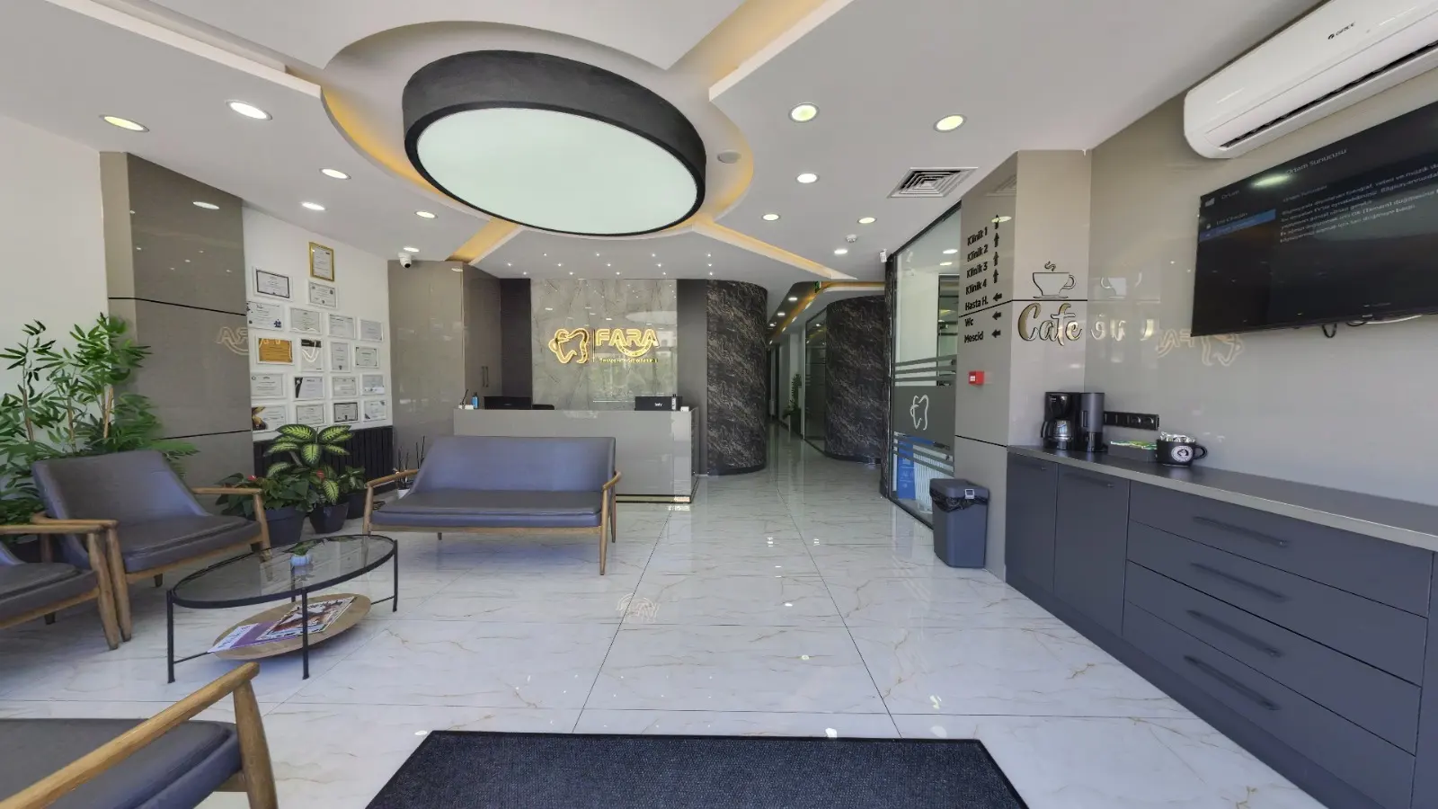 Clinic-provided photograph of Fara Dental Clinic