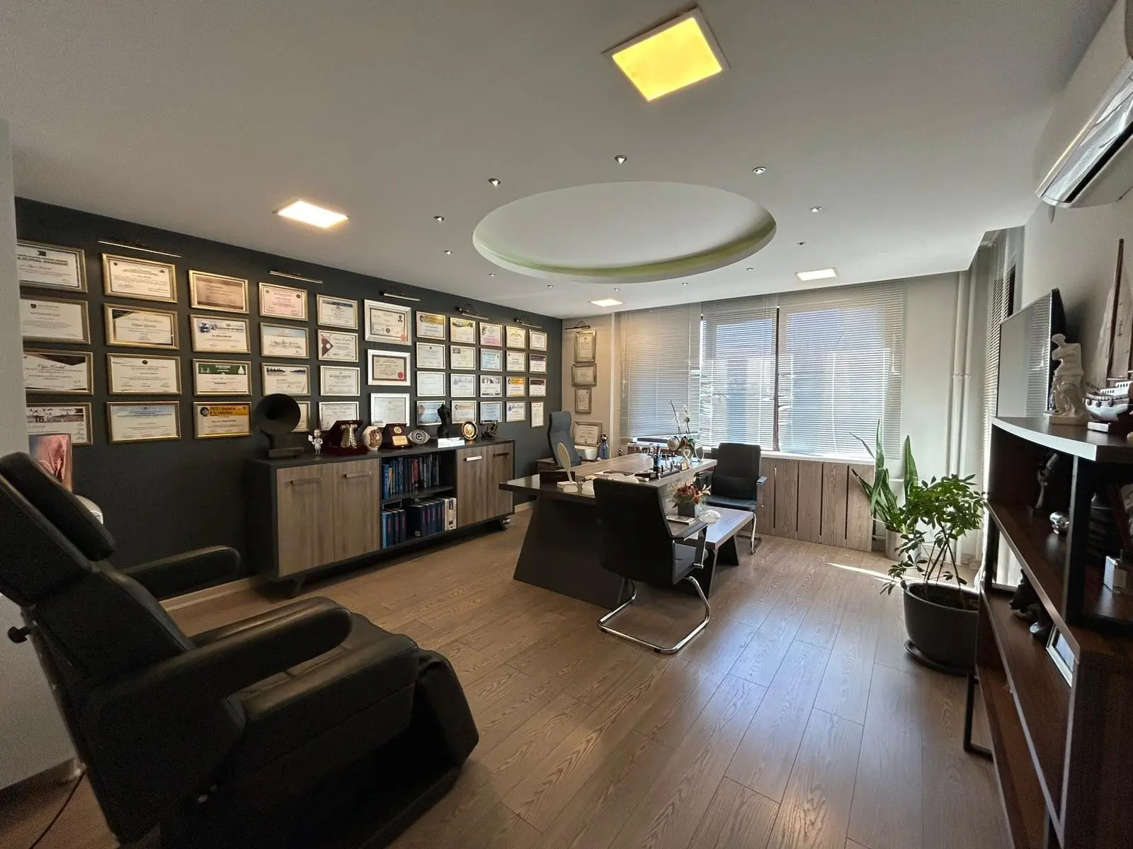 Von der Klinik bereitgestelltes Foto von Dr. Oğuz Çörtük