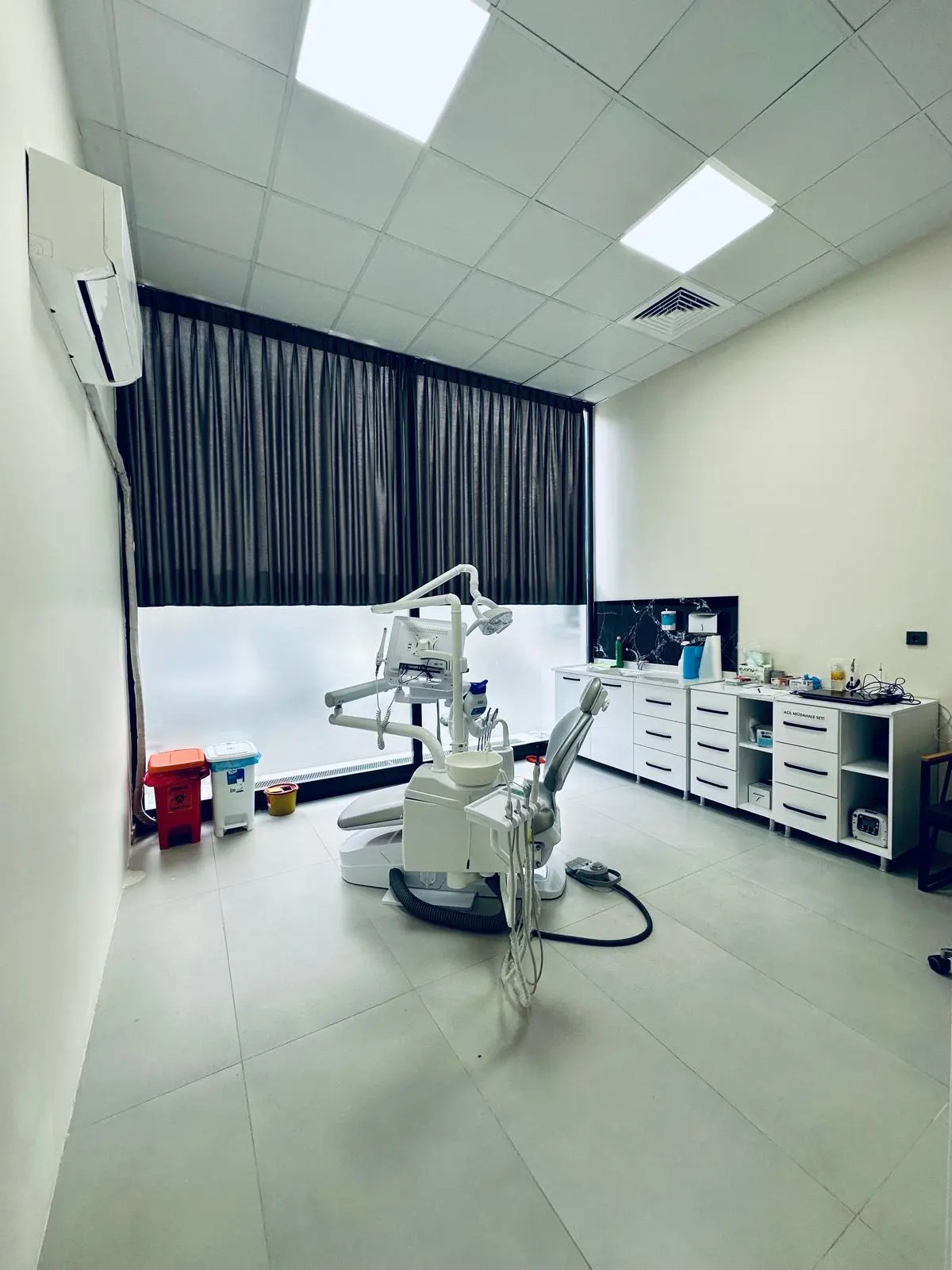 Clinic-provided photograph of Karşıyaka Dental Clinic