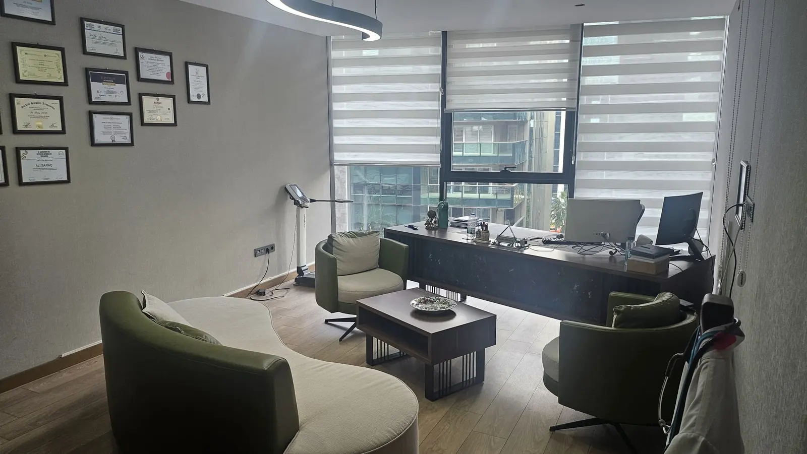 Clinic-provided photograph of Dr Ali Saraç Leri