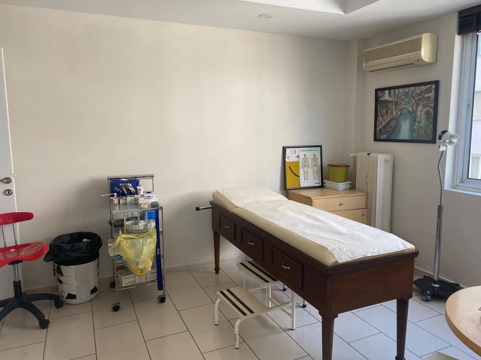 Clinic-provided photograph of Dr Burak Önvural