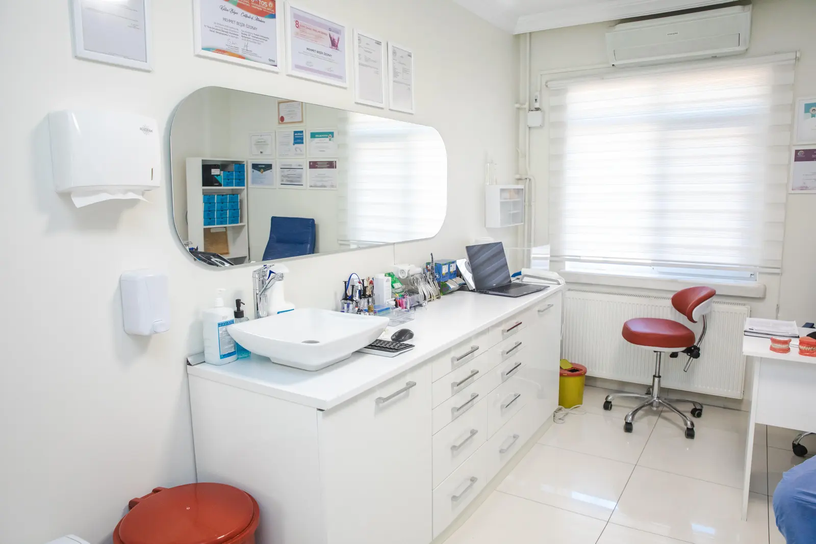 Von der Klinik bereitgestelltes Foto von Dr. Mehmet Beşir Özonay