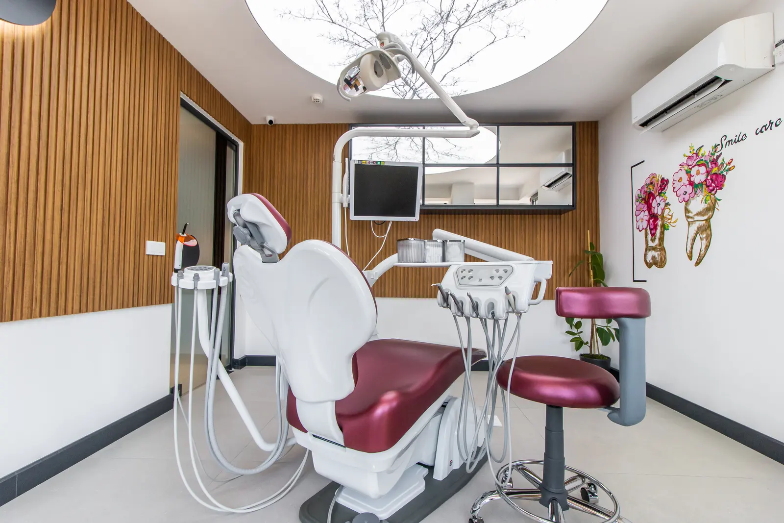 Clinic-provided photograph of Antalya Dent 15
