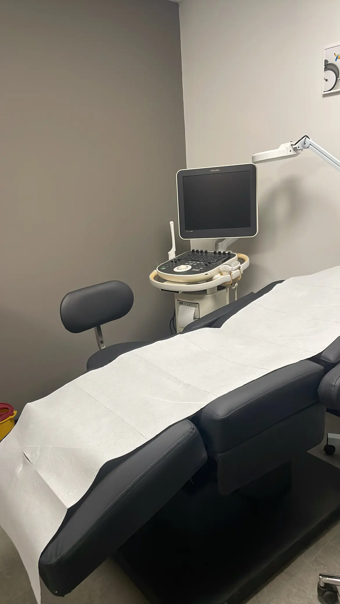 Clinic-provided photograph of Prof. Dr Volkan İzol