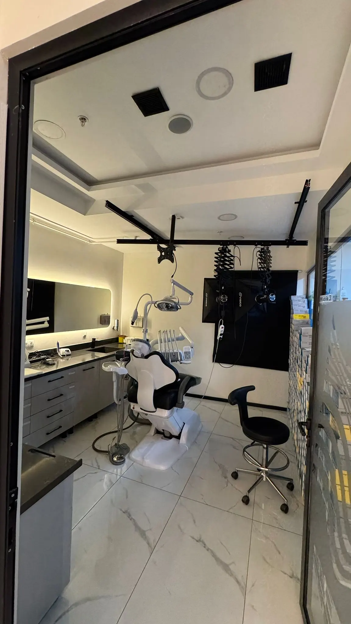 Clinic-provided photograph of Global Dental Clinic