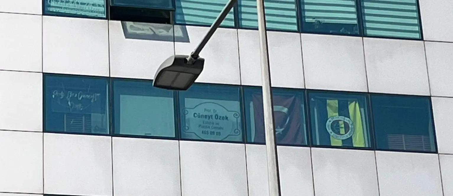 Von der Klinik bereitgestelltes Foto von Prof. Dr. Zeyyat Cüneyt Özek