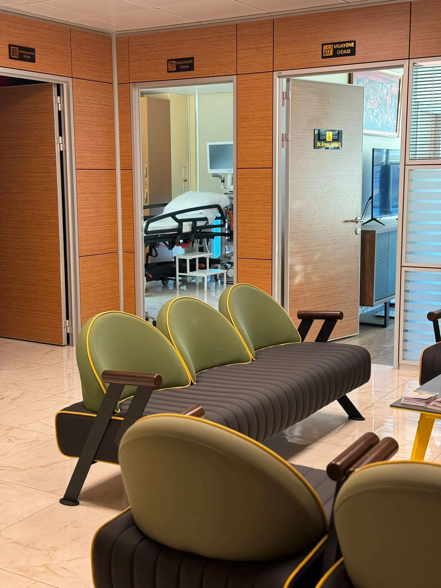 Clinic-provided photograph of Dr Enver Akbaş