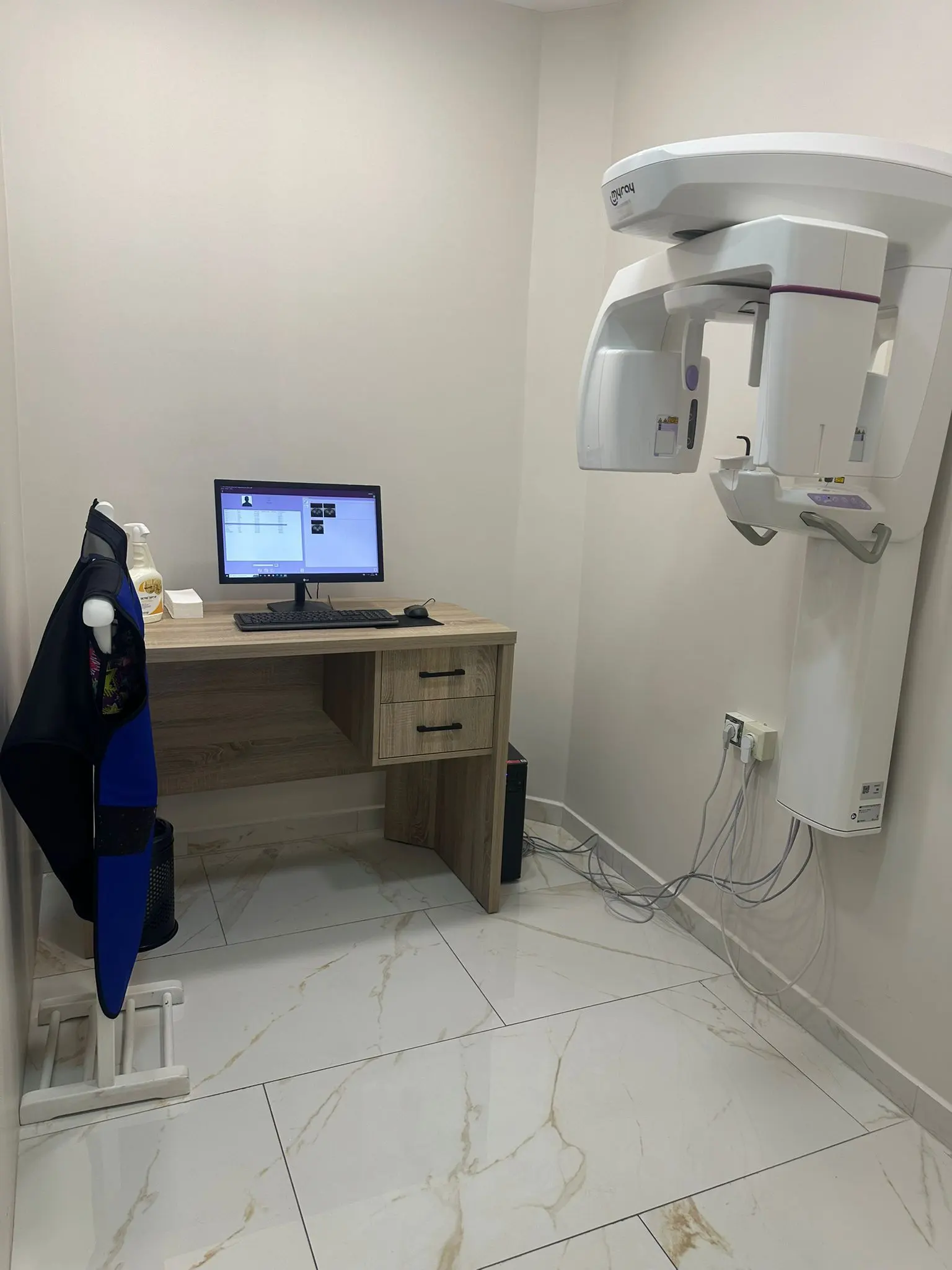 Clinic-provided photograph of KEM Esthetic Dental Clinic