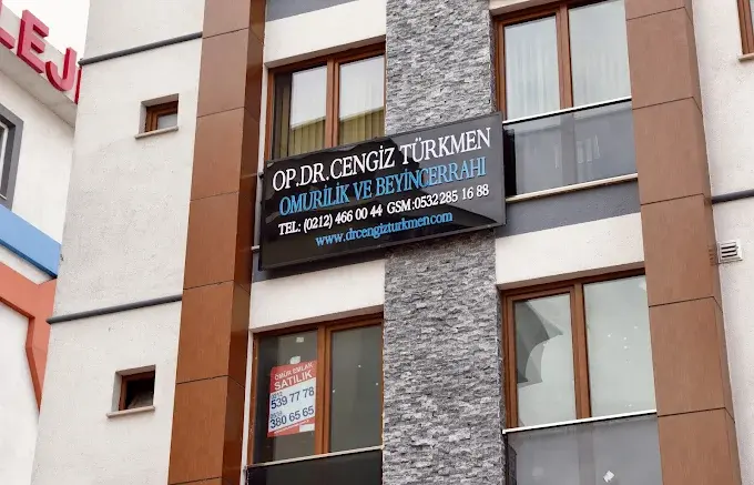 Von der Klinik bereitgestelltes Foto von Dr. Salih Cengiz Türkmen