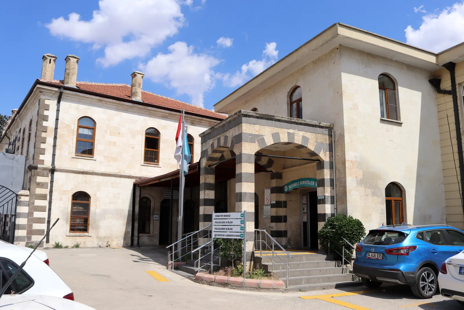 Clinic-provided photograph of MMT Amerikan Hospital