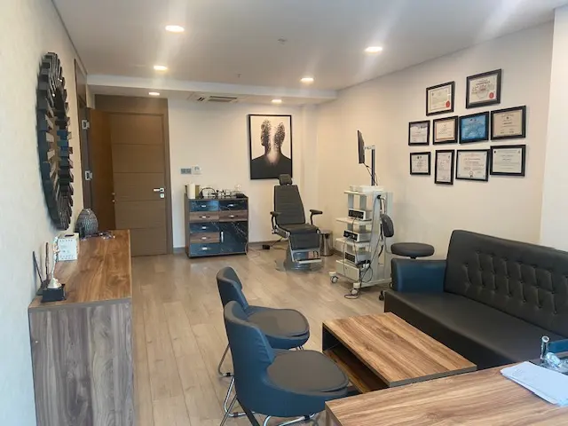 Von der Klinik bereitgestelltes Foto von Dr. Uğur Çerçi