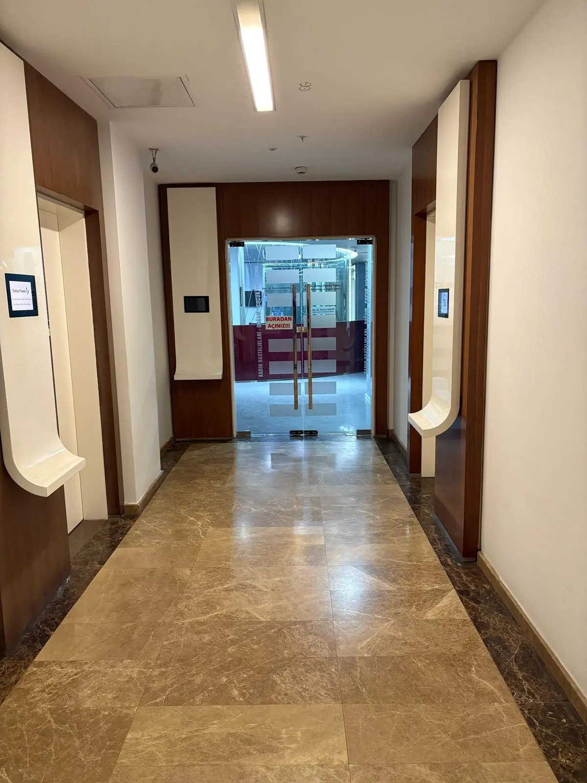 Clinic-provided photograph of Dr İlknur Güler