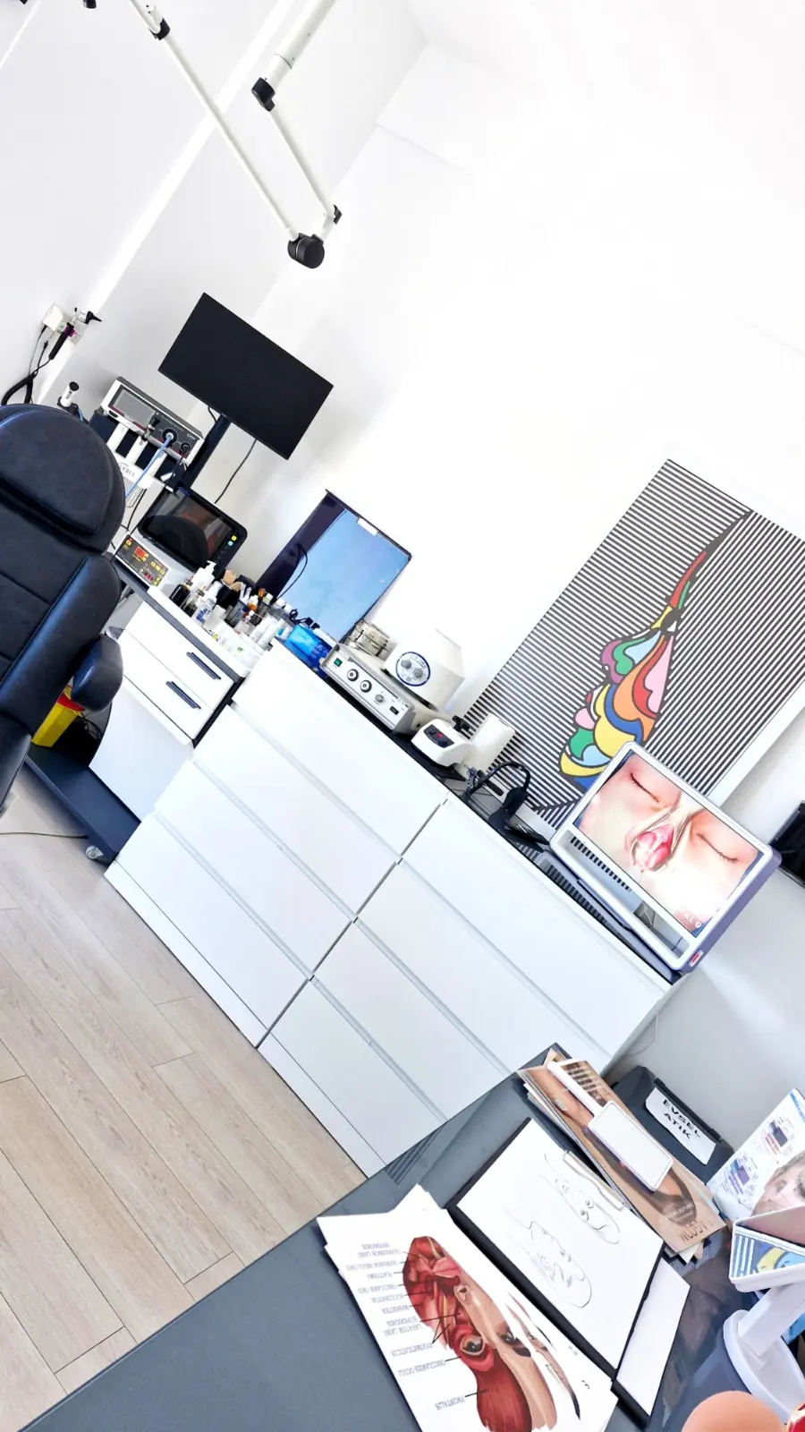 Clinic-provided photograph of Dr Engin Paralı