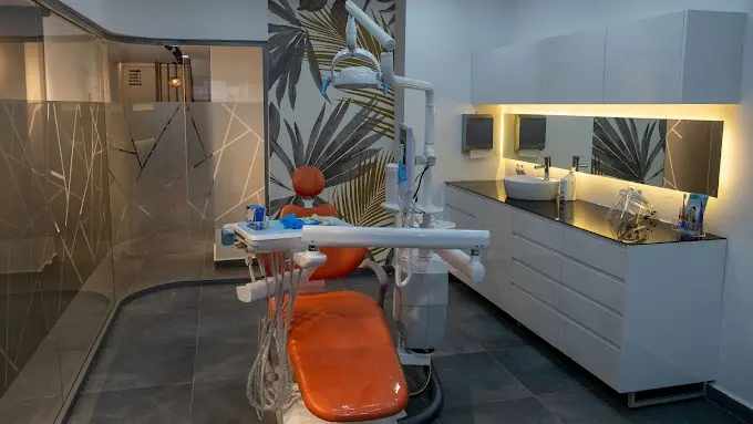 Von der Klinik bereitgestelltes Foto von Lumos Dental Clinic