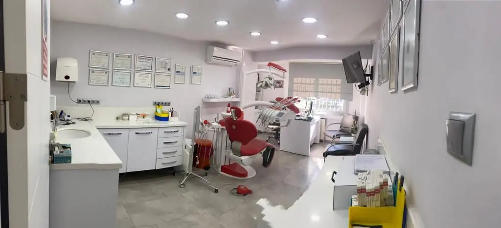 Clinic-provided photograph of KURU 1 Dental Clinic